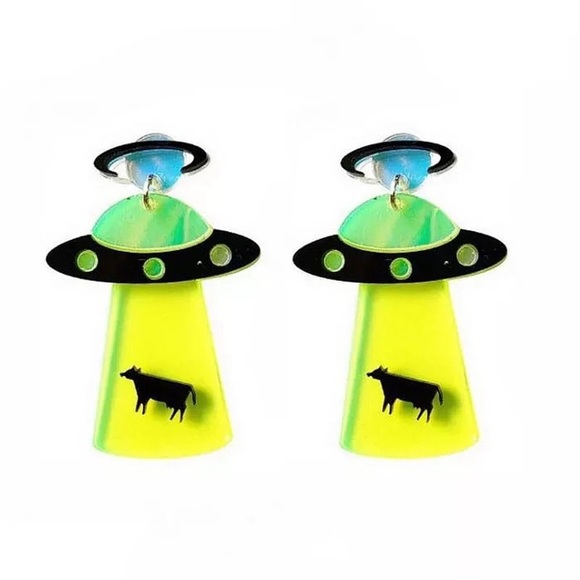 RESTOCKED! Moo Cow Spaceship Earrings - Picture 2 of 3